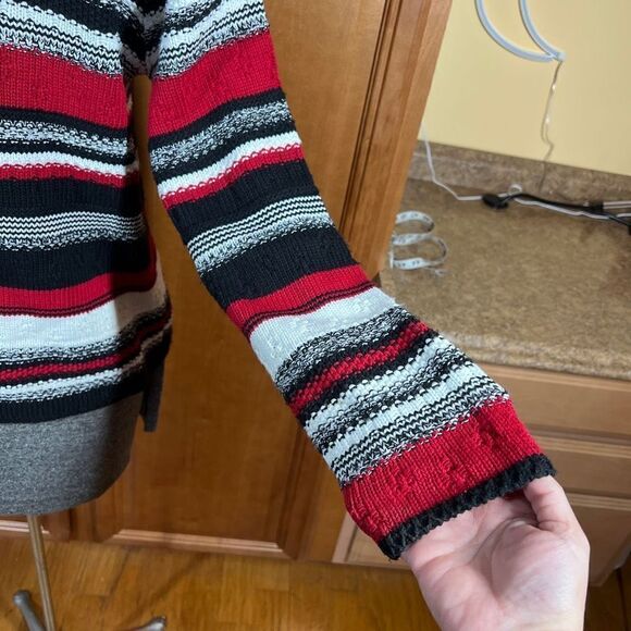Vintage Reba Rose Made in New York Black White and Red Striped Knitted Cardigan - Picture 12 of 15